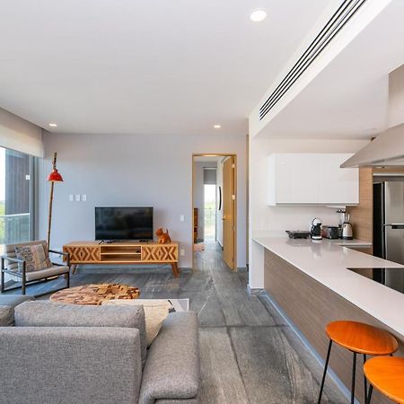 Ocean View Condo - Beach, Pool & Jacuzzi! Канкун Экстерьер фото